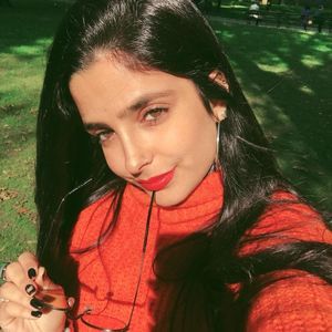 Meet your Posher, Nicole